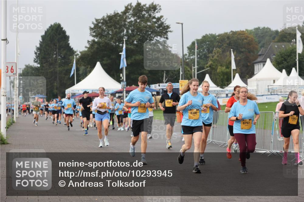 13.09.2026 - Kiel Lauf Andreas Tolksdorf http://msf.ph/oto/10293945 13.09.2026 09:25:25 Kiellinie 36, 5530, 2608, 8300, 6797, 1053 meine-sportfotos.de