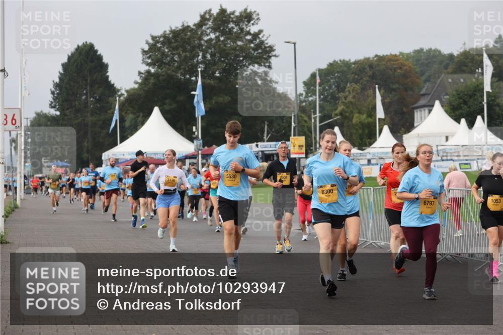 13.09.2026 - Kiel Lauf Andreas Tolksdorf http://msf.ph/oto/10293947 13.09.2026 09:25:26 Kiellinie 36, 3138, 5530, 2608, 8300, 6797, 1053 meine-sportfotos.de