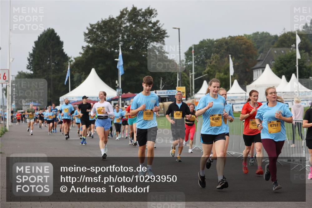 13.09.2026 - Kiel Lauf Andreas Tolksdorf http://msf.ph/oto/10293950 13.09.2026 09:25:26 Kiellinie 6, 3130, 5530, 2608, 38, 8300, 243, 39, 6797 meine-sportfotos.de