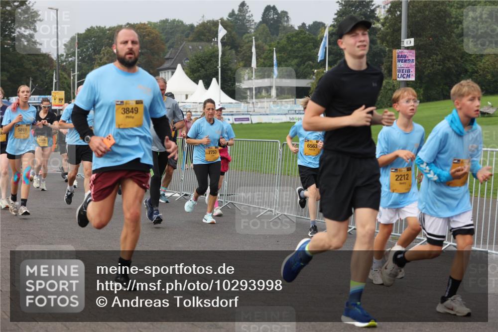 13.09.2026 - Kiel Lauf Andreas Tolksdorf http://msf.ph/oto/10293998 13.09.2026 09:25:37 Kiellinie 56, 5811, 1508, 3849, 7753, 6563, 2212 meine-sportfotos.de