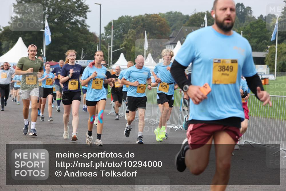 13.09.2026 - Kiel Lauf Andreas Tolksdorf http://msf.ph/oto/10294000 13.09.2026 09:25:37 Kiellinie 6649, 5400, 4256, 5811, 8770, 6038, 8636, 3849 meine-sportfotos.de