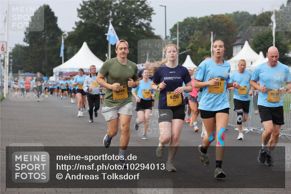 13.09.2026 - Kiel Lauf Andreas Tolksdorf http://msf.ph/oto/10294013 13.09.2026 09:25:39 Kiellinie 6, 6649, 5400, 4256, 5964, 39, 6038 meine-sportfotos.de