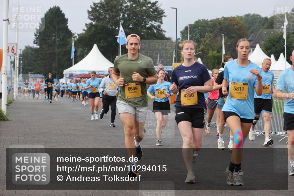 13.09.2026 - Kiel Lauf Andreas Tolksdorf http://msf.ph/oto/10294015 13.09.2026 09:25:39 Kiellinie 36, 7773, 7430, 6649, 5400, 4256, 5964, 5811 meine-sportfotos.de