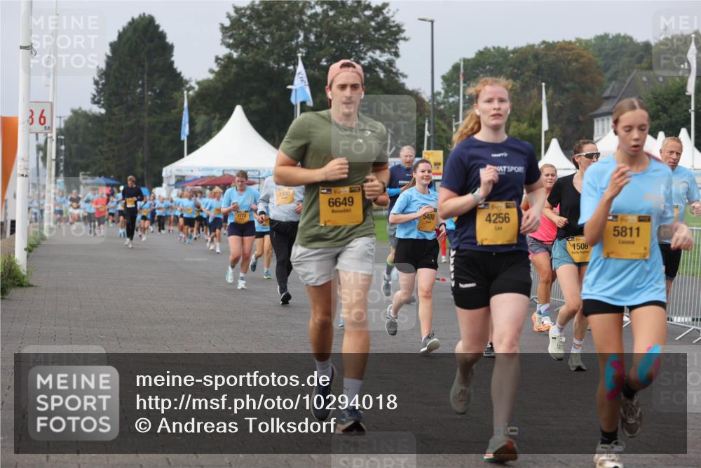 13.09.2026 - Kiel Lauf Andreas Tolksdorf http://msf.ph/oto/10294018 13.09.2026 09:25:40 Kiellinie 36, 7773, 7430, 6649, 5400, 4256, 39, 1508, 5811 meine-sportfotos.de