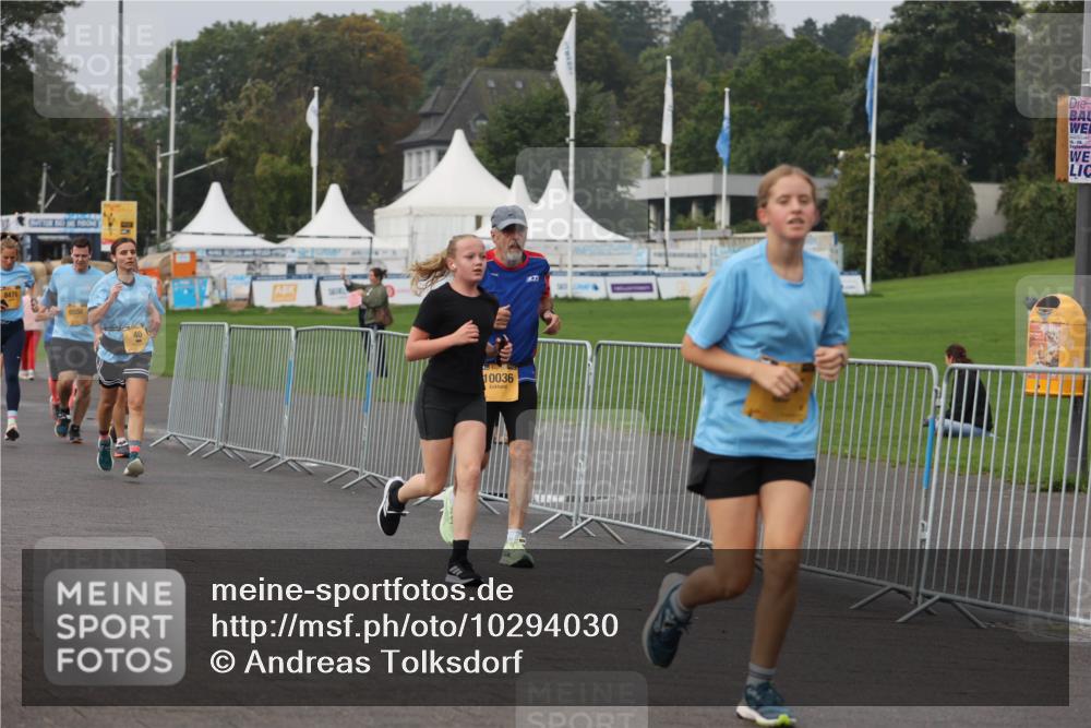 13.09.2026 - Kiel Lauf Andreas Tolksdorf http://msf.ph/oto/10294030 13.09.2026 09:25:48 Kiellinie 8476, 6556, 40, 10036 meine-sportfotos.de
