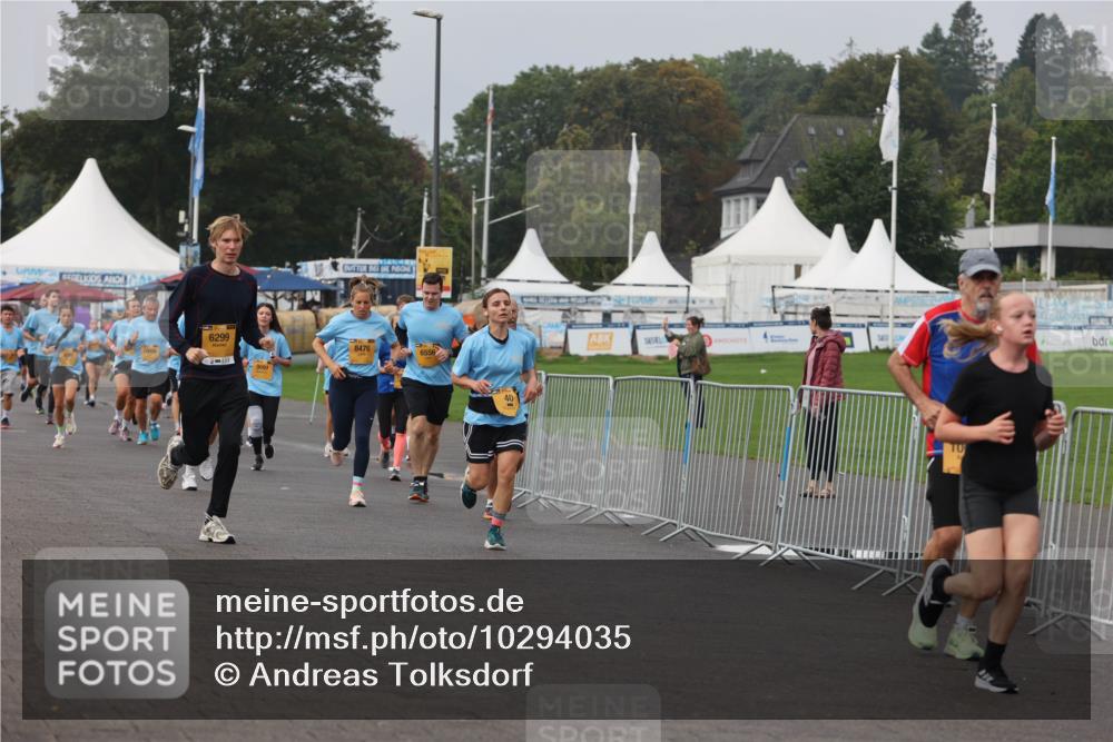 13.09.2026 - Kiel Lauf Andreas Tolksdorf http://msf.ph/oto/10294035 13.09.2026 09:25:49 Kiellinie 6299, 8476, 6556, 40 meine-sportfotos.de
