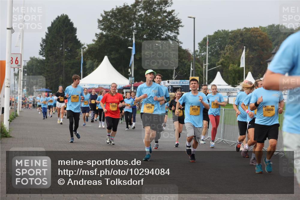 13.09.2026 - Kiel Lauf Andreas Tolksdorf http://msf.ph/oto/10294084 13.09.2026 09:25:59 Kiellinie 36, 3, 5857, 10685, 5929, 2031, 6638, 10009 meine-sportfotos.de