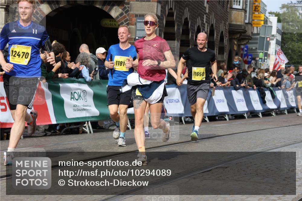 13.09.2026 - 21. swb-Marathon Bremen Strokosch-Dieckow http://msf.ph/oto/10294089 13.09.2026 10:47:19 Ziel 10289, 10445, 10504, 10744, 11060, 11199, 11212, 11344, 11608, 11661, 11783, 12364, 12375, 12415, 12470, 13613, 10189, 10223, 10270, 10310, 10807, 10873, 10898, 11269, 11469, 11646, 12195, 12296, 12318, 13521 meine-sportfotos.de