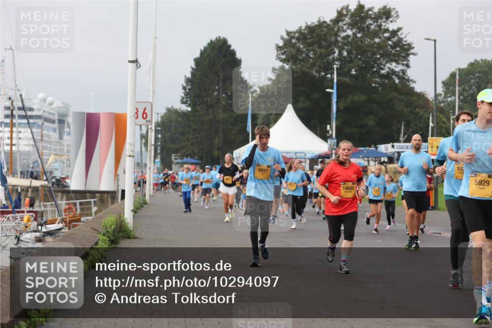 13.09.2026 - Kiel Lauf Andreas Tolksdorf http://msf.ph/oto/10294097 13.09.2026 09:26:01 Kiellinie 36, 5857, 10685, 7121, 10, 5929 meine-sportfotos.de