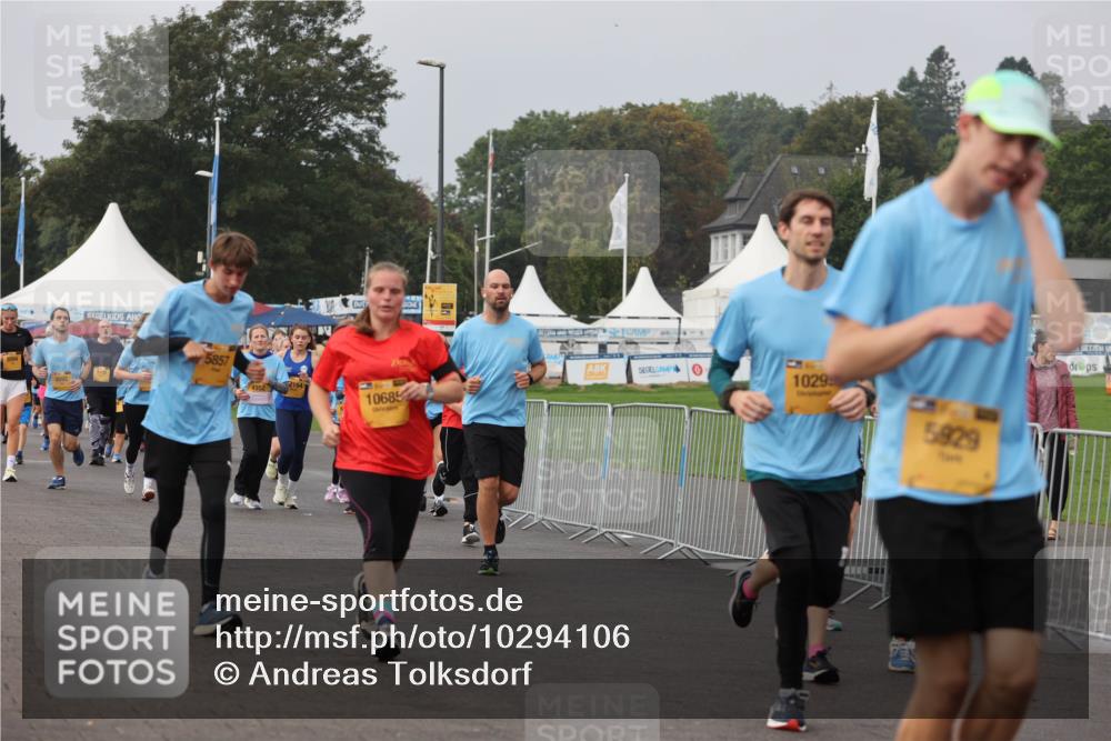 13.09.2026 - Kiel Lauf Andreas Tolksdorf http://msf.ph/oto/10294106 13.09.2026 09:26:03 Kiellinie 5857, 4952, 2164, 10685, 10299, 5829 meine-sportfotos.de