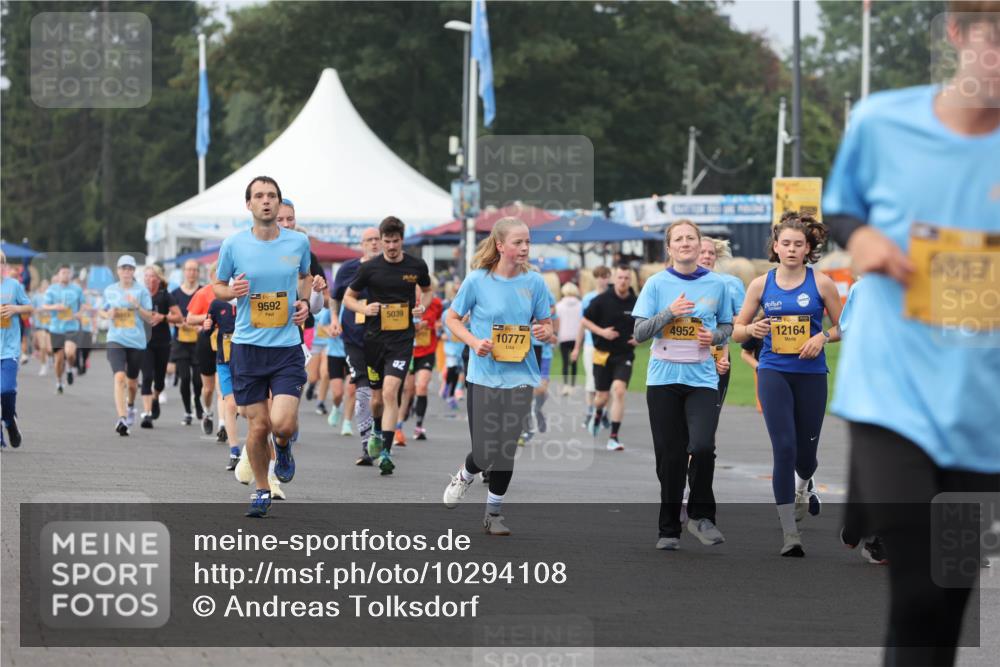 13.09.2026 - Kiel Lauf Andreas Tolksdorf http://msf.ph/oto/10294108 13.09.2026 09:26:05 Kiellinie 9592, 5039, 10777, 4952, 02, 12164, 5857 meine-sportfotos.de