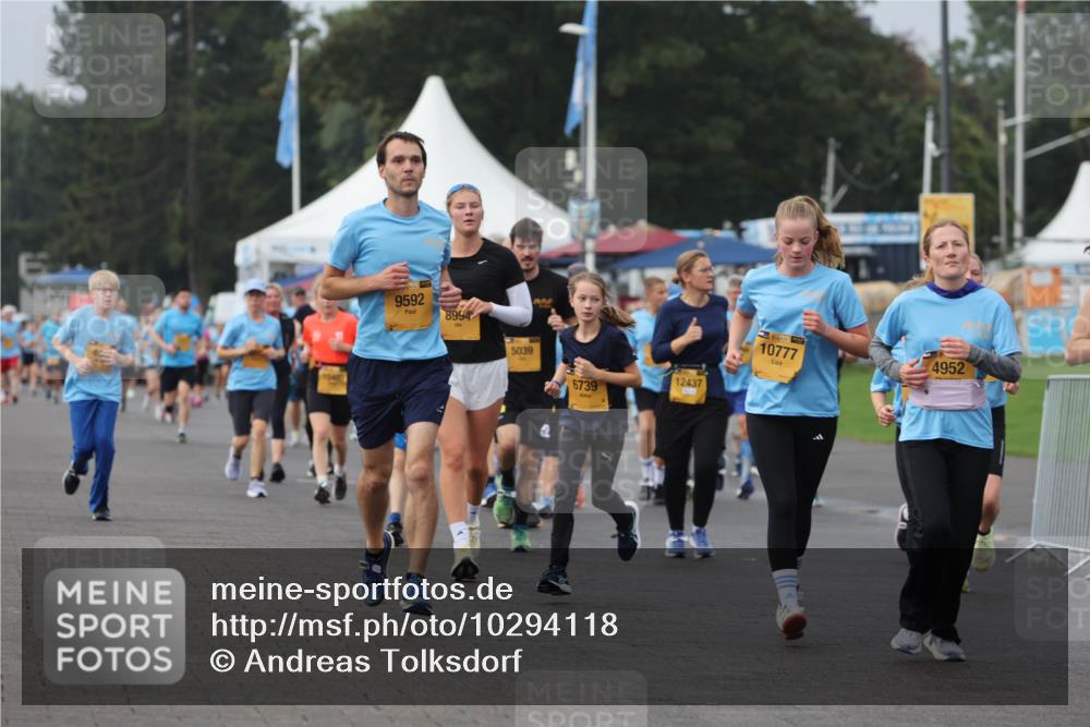 13.09.2026 - Kiel Lauf Andreas Tolksdorf http://msf.ph/oto/10294118 13.09.2026 09:26:07 Kiellinie 9592, 8994, 5039, 12437, 6739, 39, 10777, 4952 meine-sportfotos.de