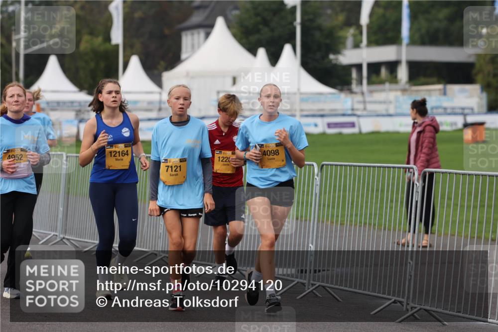 13.09.2026 - Kiel Lauf Andreas Tolksdorf http://msf.ph/oto/10294120 13.09.2026 09:26:07 Kiellinie 38, 4952, 38, 12164, 38, 7121, 39, 1228, 38, 4098 meine-sportfotos.de