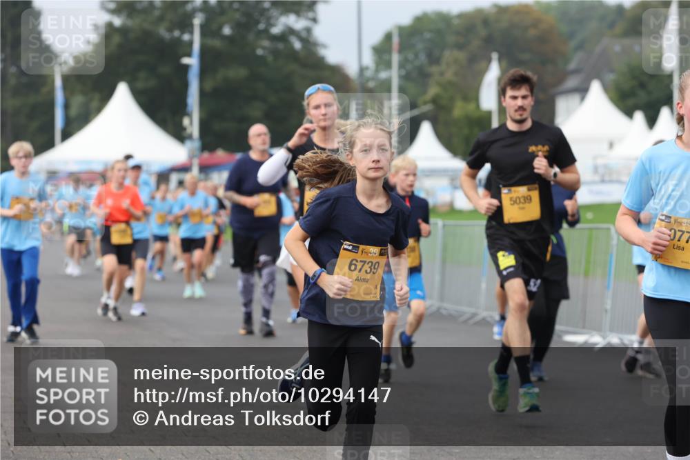 13.09.2026 - Kiel Lauf Andreas Tolksdorf http://msf.ph/oto/10294147 13.09.2026 09:26:11 Kiellinie 6739, 51, 5039, 077, 52 meine-sportfotos.de