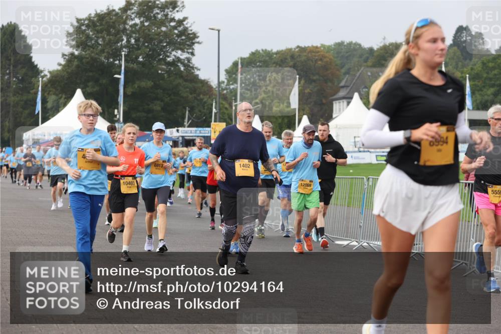 13.09.2026 - Kiel Lauf Andreas Tolksdorf http://msf.ph/oto/10294164 13.09.2026 09:26:14 Kiellinie 10460, 1213, 11, 6913, 1402, 12069, 6994, 5559 meine-sportfotos.de