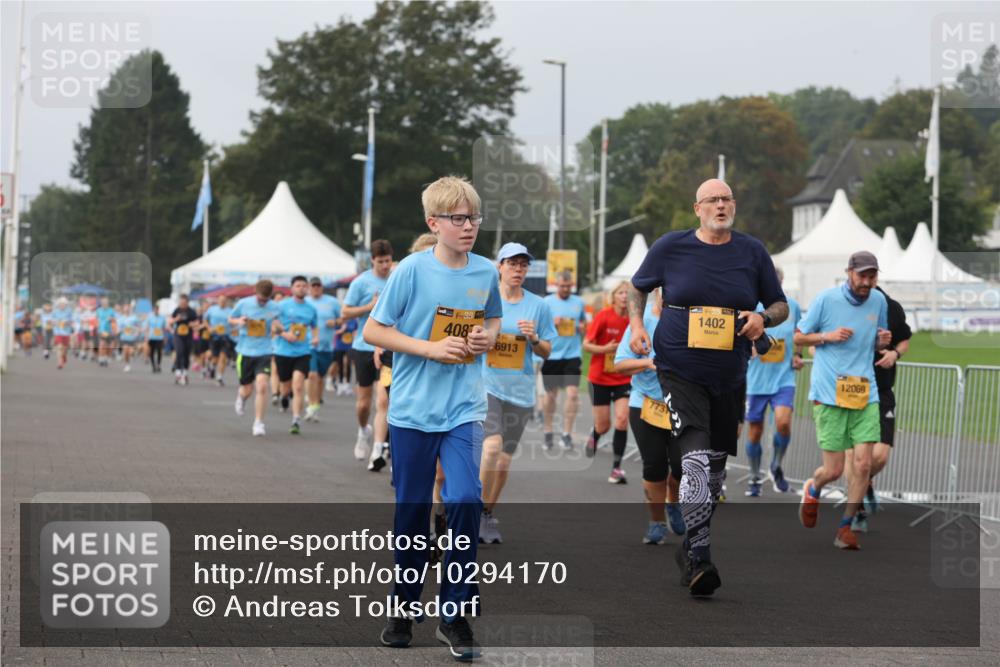 13.09.2026 - Kiel Lauf Andreas Tolksdorf http://msf.ph/oto/10294170 13.09.2026 09:26:15 Kiellinie 38, 408, 6913, 39, 1402, 12069 meine-sportfotos.de