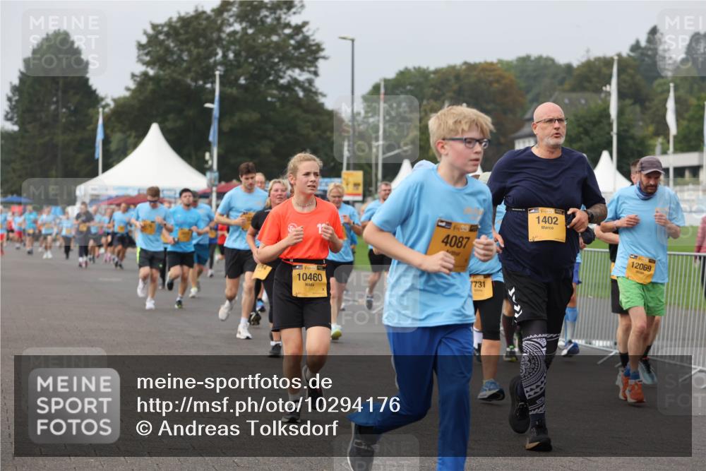 13.09.2026 - Kiel Lauf Andreas Tolksdorf http://msf.ph/oto/10294176 13.09.2026 09:26:16 Kiellinie 38, 10460, 39, 4087, 1402, 7731, 12069 meine-sportfotos.de