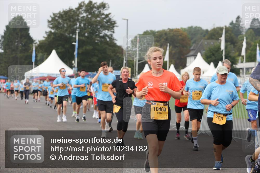 13.09.2026 - Kiel Lauf Andreas Tolksdorf http://msf.ph/oto/10294182 13.09.2026 09:26:17 Kiellinie 1020, 10460, 10731, 7924, 7731 meine-sportfotos.de