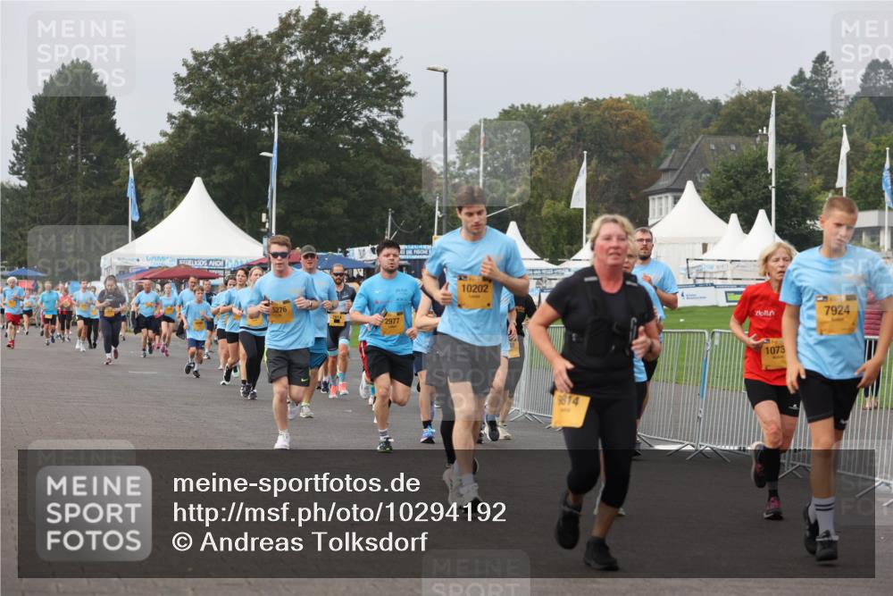 13.09.2026 - Kiel Lauf Andreas Tolksdorf http://msf.ph/oto/10294192 13.09.2026 09:26:18 Kiellinie 5276, 2977, 10202, 9814, 7924, 1073 meine-sportfotos.de
