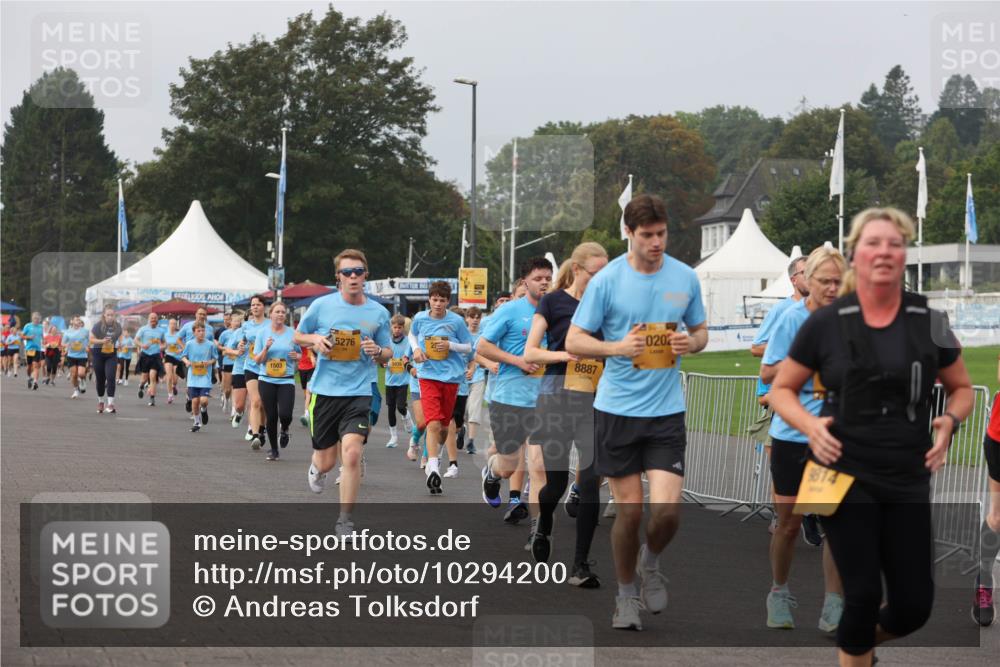 13.09.2026 - Kiel Lauf Andreas Tolksdorf http://msf.ph/oto/10294200 13.09.2026 09:26:19 Kiellinie 1503, 5276, 8887, 0202, 9814 meine-sportfotos.de