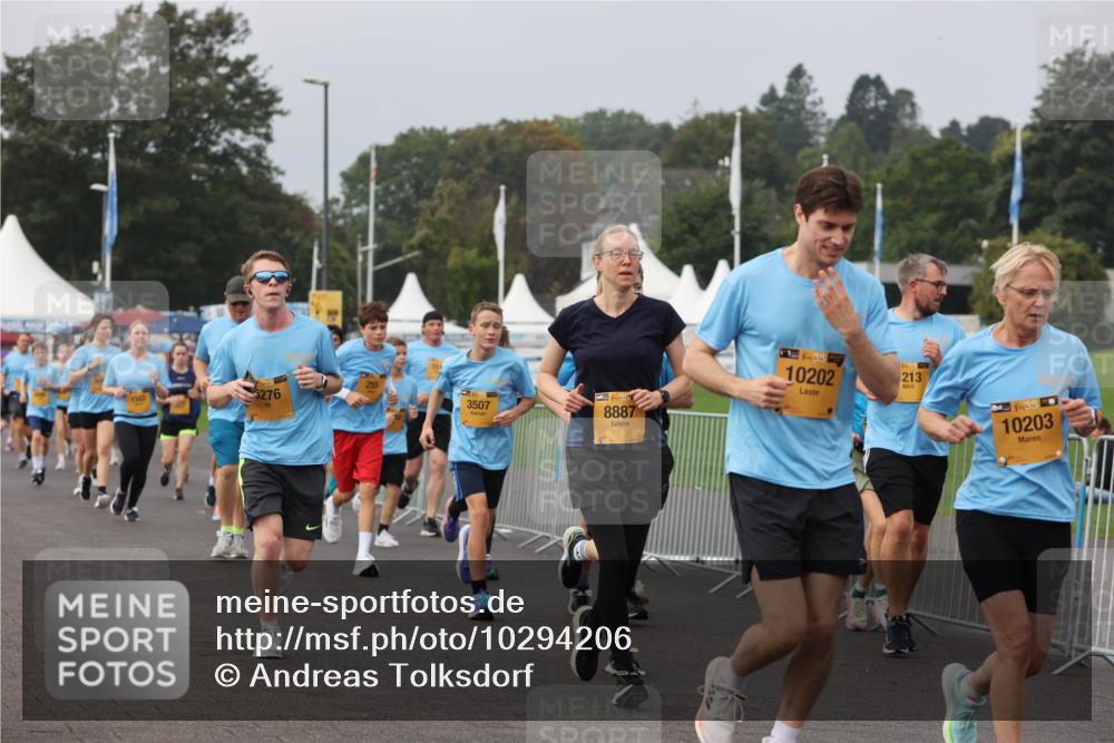 13.09.2026 - Kiel Lauf Andreas Tolksdorf http://msf.ph/oto/10294206 13.09.2026 09:26:20 Kiellinie 5276, 3507, 1503, 35, 8887, 4, 38, 10202, 213, 38, 10203 meine-sportfotos.de