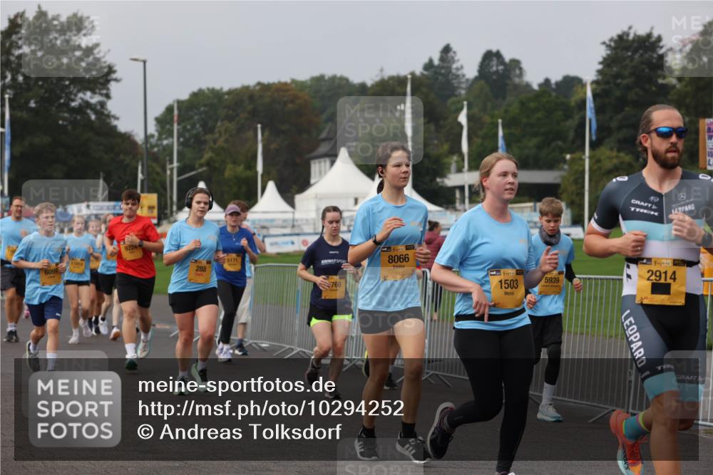 13.09.2026 - Kiel Lauf Andreas Tolksdorf http://msf.ph/oto/10294252 13.09.2026 09:26:27 Kiellinie 6099, 11653, 9224, 288, 5171, 38, 8066, 760, 38, 1503, 5939, 1, 38, 2914 meine-sportfotos.de