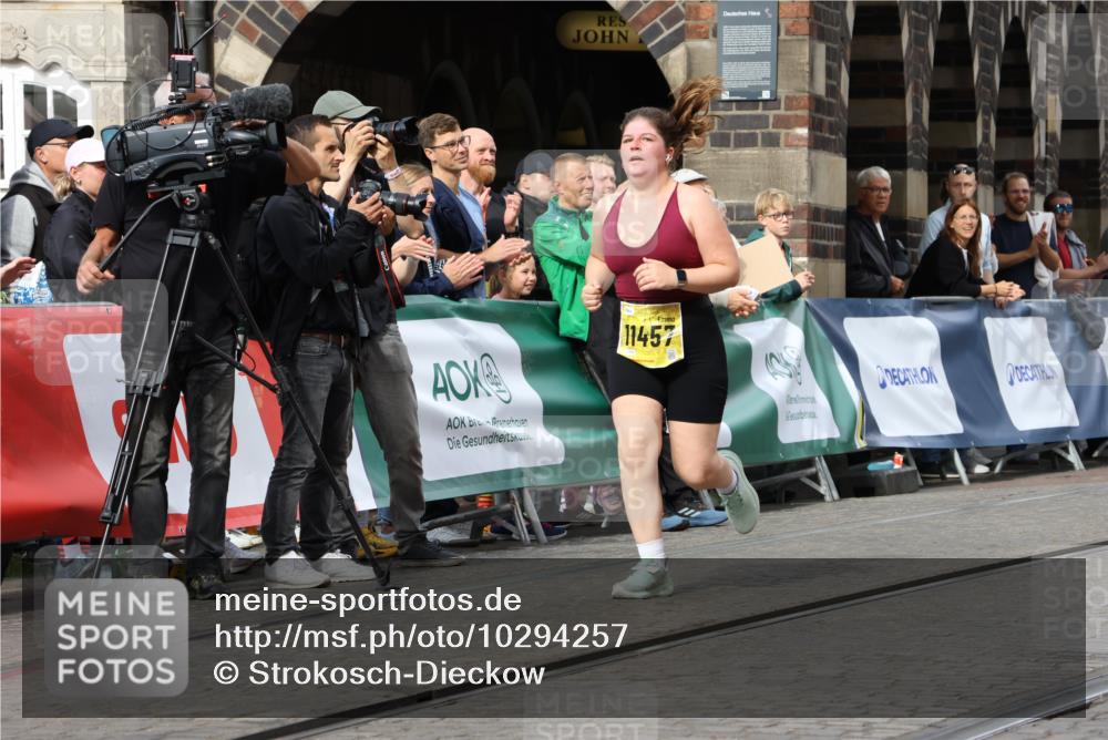 13.09.2026 - 21. swb-Marathon Bremen Strokosch-Dieckow http://msf.ph/oto/10294257 13.09.2026 11:19:48 Ziel 10004, 10629, 10933, 11050, 11760, 12224, 10430, 10882, 11546, 12472 meine-sportfotos.de