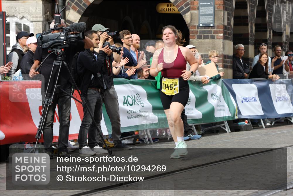13.09.2026 - 21. swb-Marathon Bremen Strokosch-Dieckow http://msf.ph/oto/10294269 13.09.2026 11:19:48 Ziel 10004, 10629, 10933, 11050, 11760, 12224, 10430, 10882, 11546, 12472 meine-sportfotos.de