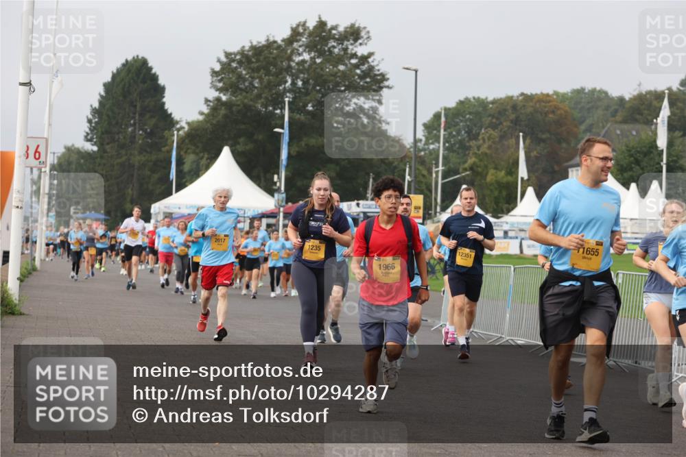 13.09.2026 - Kiel Lauf Andreas Tolksdorf http://msf.ph/oto/10294287 13.09.2026 09:26:32 Kiellinie 36, 1235, 2017, 1966, 12351, 1655 meine-sportfotos.de