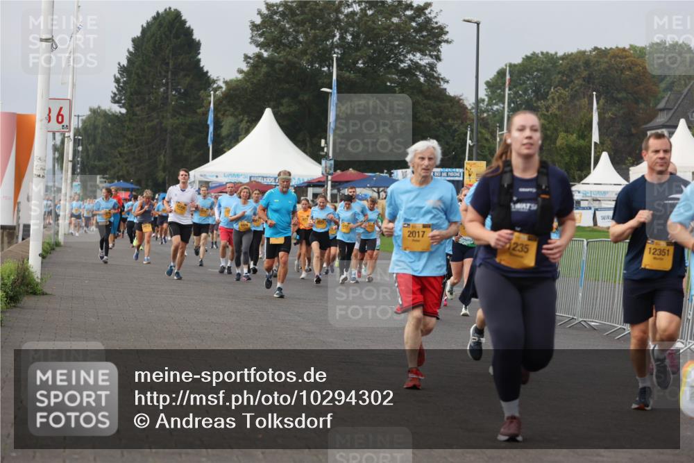 13.09.2026 - Kiel Lauf Andreas Tolksdorf http://msf.ph/oto/10294302 13.09.2026 09:26:35 Kiellinie 36, 3, 945, 10300, 2017, 235, 12351 meine-sportfotos.de