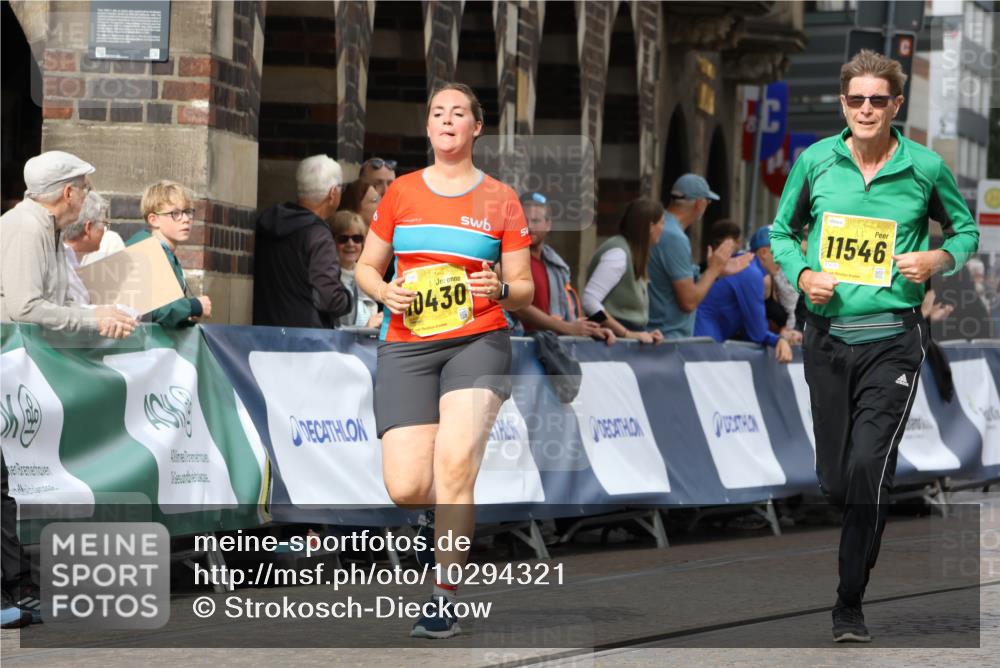 13.09.2026 - 21. swb-Marathon Bremen Strokosch-Dieckow http://msf.ph/oto/10294321 13.09.2026 11:20:06 Ziel 10882, 11457, 12472, 11244, 11333, 11337, 12374 meine-sportfotos.de