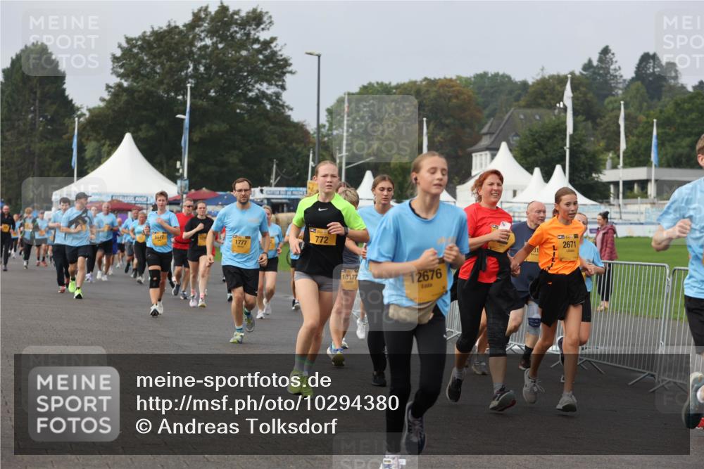 13.09.2026 - Kiel Lauf Andreas Tolksdorf http://msf.ph/oto/10294380 13.09.2026 09:26:47 Kiellinie 6577, 1234, 1777, 39, 772, 10177, 12676, 2671, 31 meine-sportfotos.de
