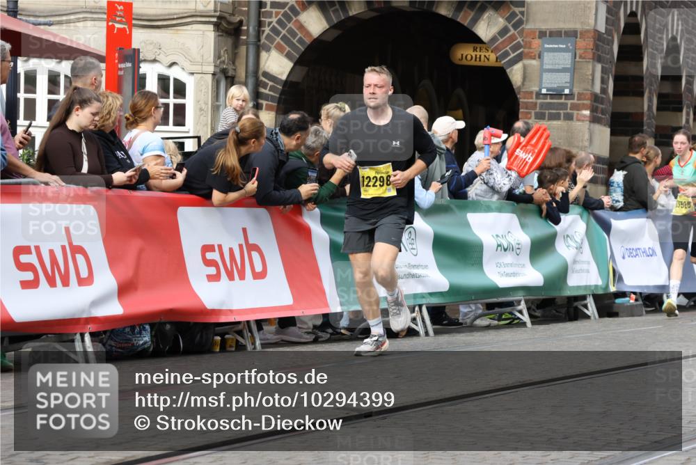 13.09.2026 - 21. swb-Marathon Bremen Strokosch-Dieckow http://msf.ph/oto/10294399 13.09.2026 10:47:25 Ziel 10289, 10744, 11060, 11199, 11212, 11344, 11608, 11650, 11651, 11783, 11814, 12415, 12470, 13589, 13613, 10210, 10223, 10270, 10594, 10807, 10860, 10873, 11130, 11469, 11646, 11809, 12077, 12296, 12318, 12547, 13521 meine-sportfotos.de