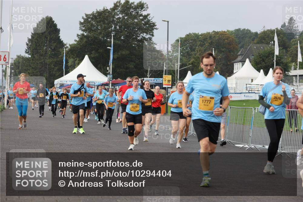 13.09.2026 - Kiel Lauf Andreas Tolksdorf http://msf.ph/oto/10294404 13.09.2026 09:26:50 Kiellinie 36, 7213, 98, 2456, 6577, 1777, 2676 meine-sportfotos.de