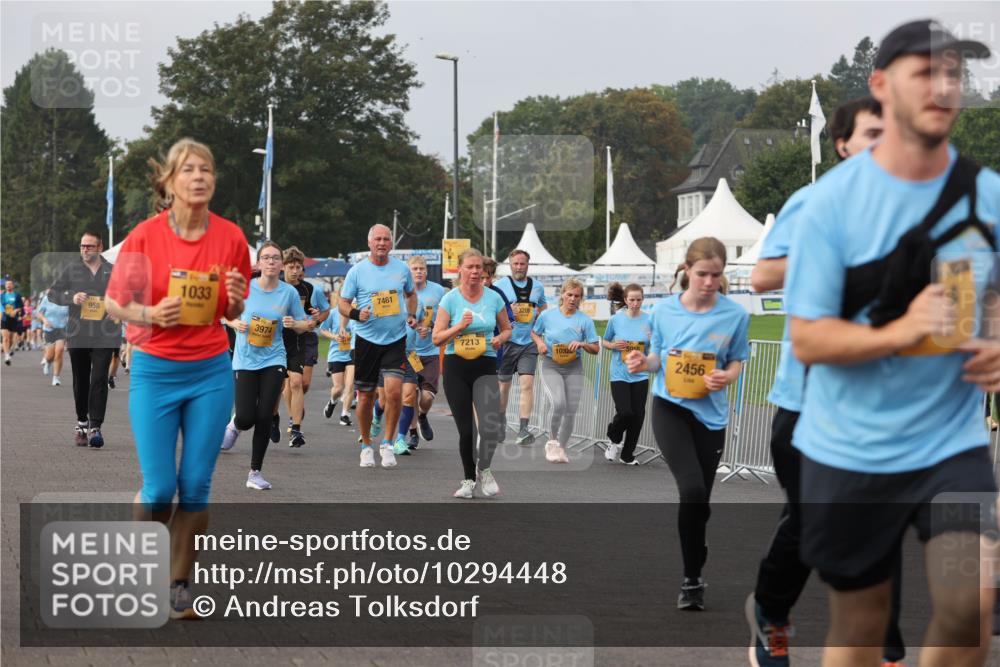 13.09.2026 - Kiel Lauf Andreas Tolksdorf http://msf.ph/oto/10294448 13.09.2026 09:26:57 Kiellinie 958, 1033, 3974, 7461, 7213, 3209, 2456 meine-sportfotos.de