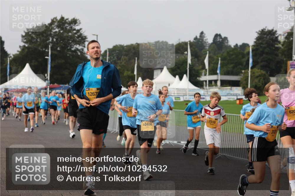 13.09.2026 - Kiel Lauf Andreas Tolksdorf http://msf.ph/oto/10294532 13.09.2026 09:27:15 Kiellinie 38, 1267, 10498, 3509, 4173, 7510, 39, 312, 39, 620 meine-sportfotos.de