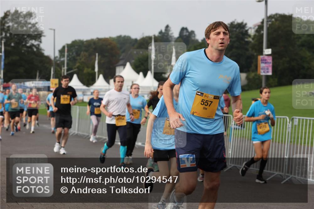13.09.2026 - Kiel Lauf Andreas Tolksdorf http://msf.ph/oto/10294547 13.09.2026 09:27:17 Kiellinie 38, 557, 4173 meine-sportfotos.de