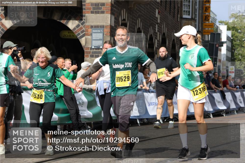 13.09.2026 - 21. swb-Marathon Bremen Strokosch-Dieckow http://msf.ph/oto/10294560 13.09.2026 11:20:46 Ziel 10161, 11296, 11541, 11980, 12285, 12374, 10407, 12542 meine-sportfotos.de