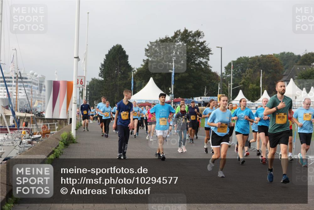 13.09.2026 - Kiel Lauf Andreas Tolksdorf http://msf.ph/oto/10294577 13.09.2026 09:27:22 Kiellinie 36, 4166, 7494, 9841, 8126, 4011 meine-sportfotos.de