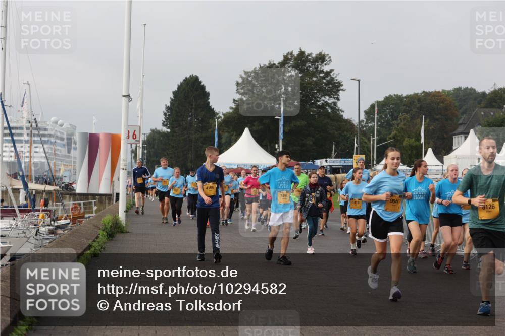 13.09.2026 - Kiel Lauf Andreas Tolksdorf http://msf.ph/oto/10294582 13.09.2026 09:27:23 Kiellinie 36, 4166, 7494, 1418, 9841, 126 meine-sportfotos.de
