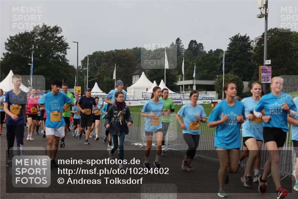 13.09.2026 - Kiel Lauf Andreas Tolksdorf http://msf.ph/oto/10294602 13.09.2026 09:27:26 Kiellinie 4166, 7494, 1418, 1415 meine-sportfotos.de