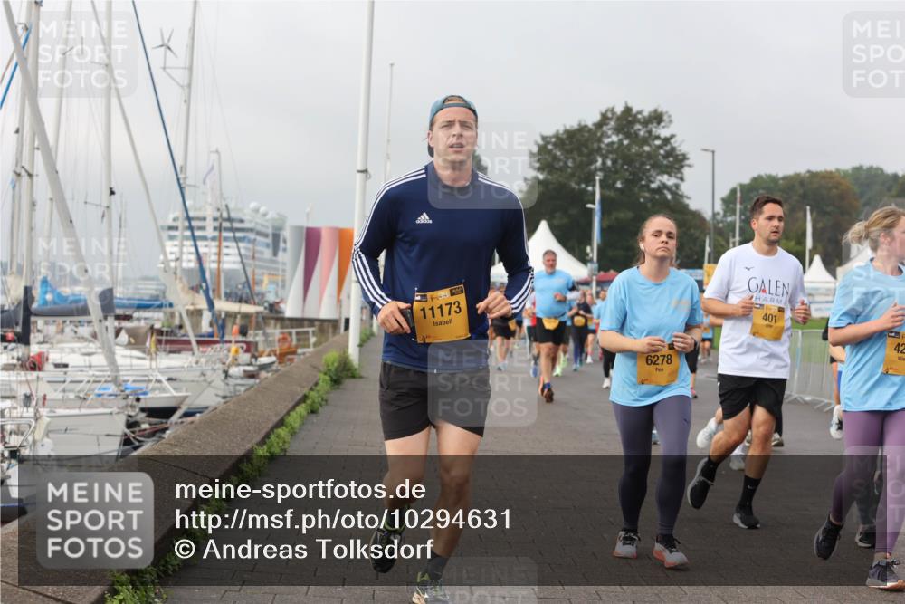 13.09.2026 - Kiel Lauf Andreas Tolksdorf http://msf.ph/oto/10294631 13.09.2026 09:27:39 Kiellinie 38, 11173, 6278, 401, 42 meine-sportfotos.de
