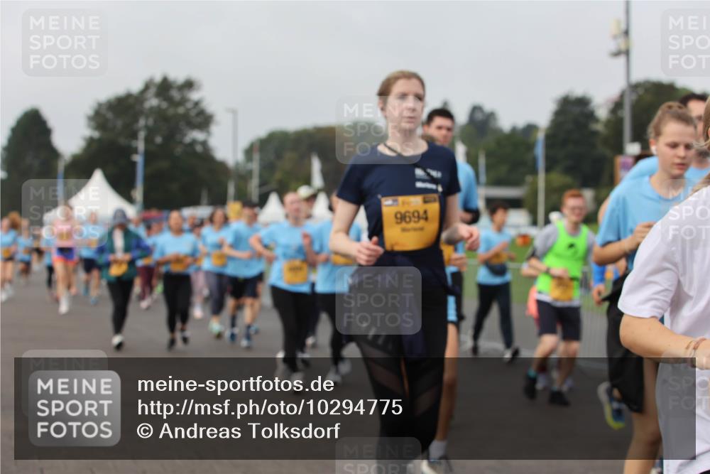 13.09.2026 - Kiel Lauf Andreas Tolksdorf http://msf.ph/oto/10294775 13.09.2026 09:27:58 Kiellinie 9694, 17 meine-sportfotos.de