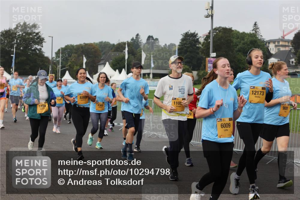 13.09.2026 - Kiel Lauf Andreas Tolksdorf http://msf.ph/oto/10294798 13.09.2026 09:28:00 Kiellinie 4376, 1499, 6942, 8353, 4365, 38, 1105, 29, 38, 6009, 38, 12173, 9001 meine-sportfotos.de