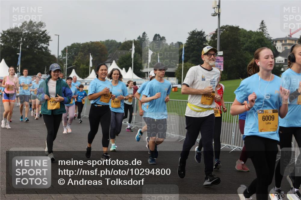 13.09.2026 - Kiel Lauf Andreas Tolksdorf http://msf.ph/oto/10294800 13.09.2026 09:28:01 Kiellinie 1987, 1499, 8353, 4365, 20, 054, 29, 4, 39, 6009 meine-sportfotos.de