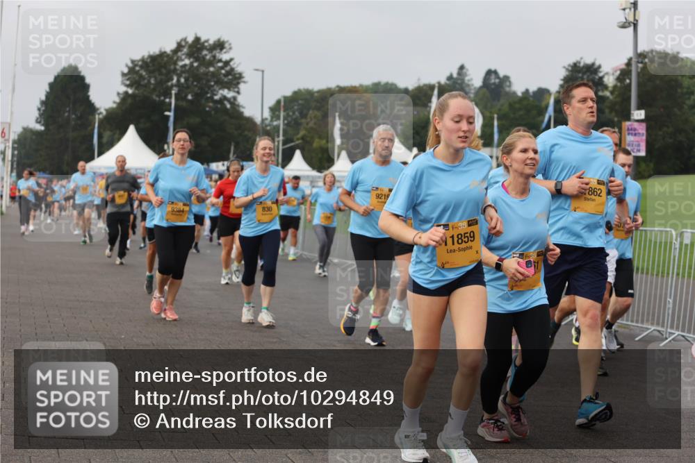 13.09.2026 - Kiel Lauf Andreas Tolksdorf http://msf.ph/oto/10294849 13.09.2026 09:28:06 Kiellinie 9384, 830, 9219, 38, 1859, 862 meine-sportfotos.de