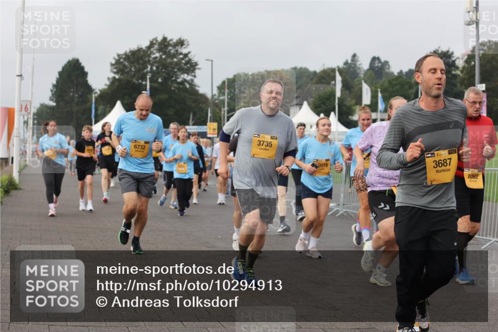 13.09.2026 - Kiel Lauf Andreas Tolksdorf http://msf.ph/oto/10294913 13.09.2026 09:28:13 Kiellinie 86, 6732, 1713, 38, 3735, 0076, 38, 3687, 1092 meine-sportfotos.de