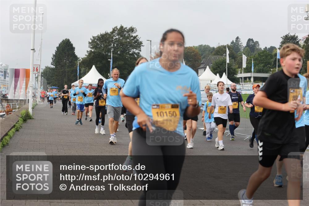 13.09.2026 - Kiel Lauf Andreas Tolksdorf http://msf.ph/oto/10294961 13.09.2026 09:28:18 Kiellinie 36, 1493, 951, 1967, 5857, 9587, 10150 meine-sportfotos.de