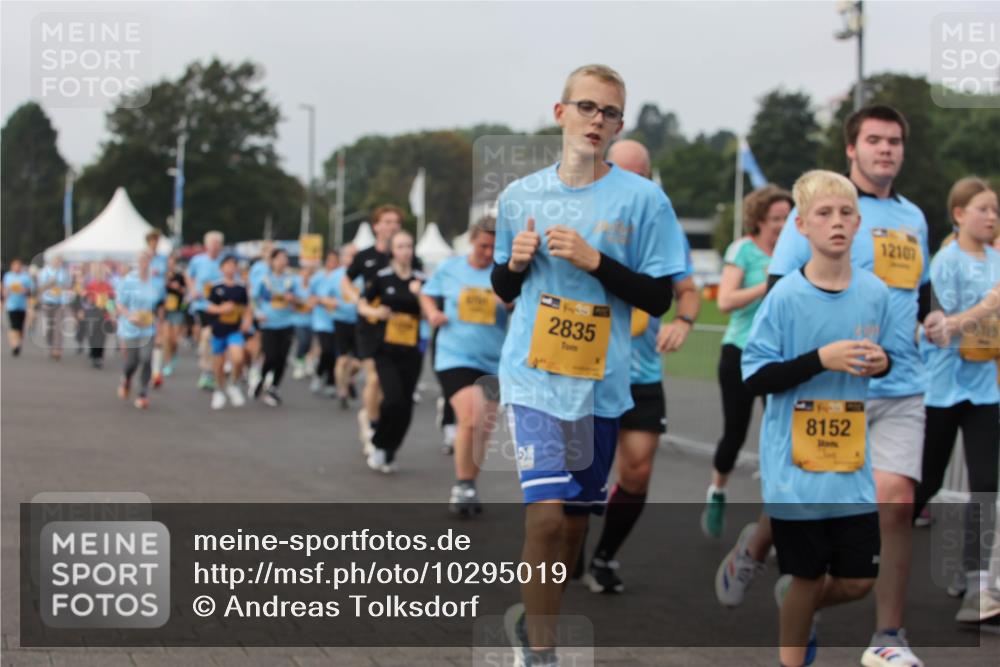 13.09.2026 - Kiel Lauf Andreas Tolksdorf http://msf.ph/oto/10295019 13.09.2026 09:28:25 Kiellinie 2835, 8152, 1210 meine-sportfotos.de