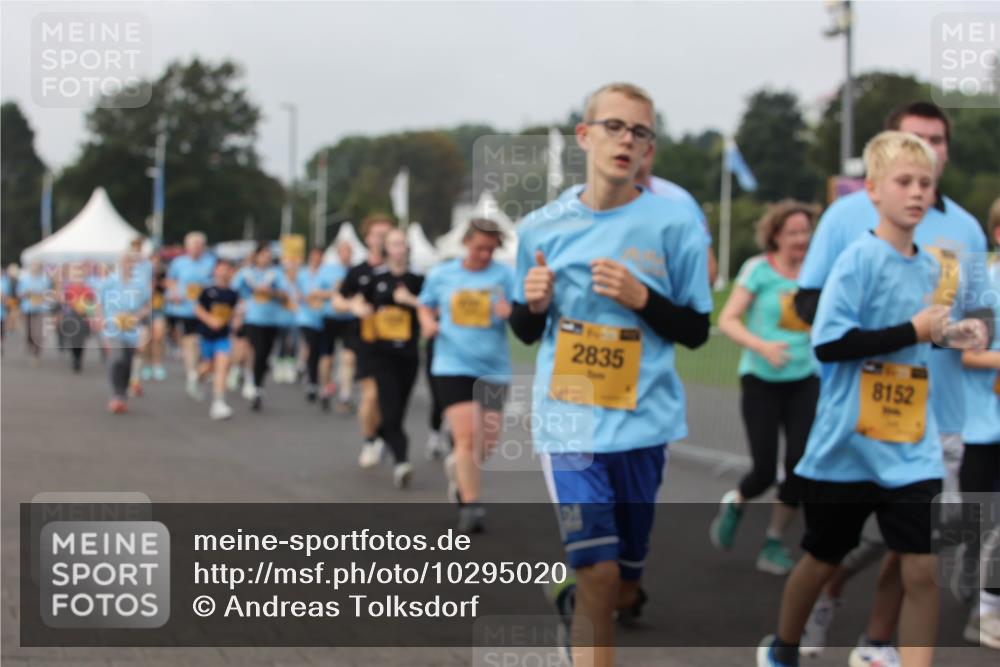 13.09.2026 - Kiel Lauf Andreas Tolksdorf http://msf.ph/oto/10295020 13.09.2026 09:28:25 Kiellinie 137, 2835, 8152 meine-sportfotos.de